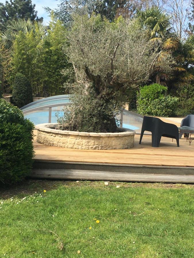 فيلا Gite La Tourelle Avec Piscine Chauffee - 5 Mn De La Mer Et Cabourg Périers-en-Auge المظهر الخارجي الصورة